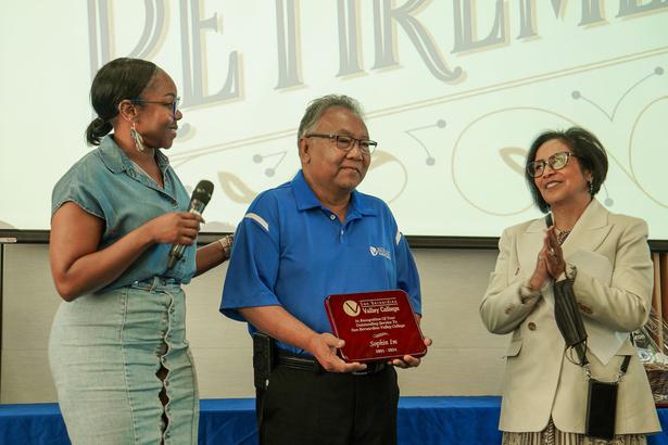 Retiring colleagues receiving their awards